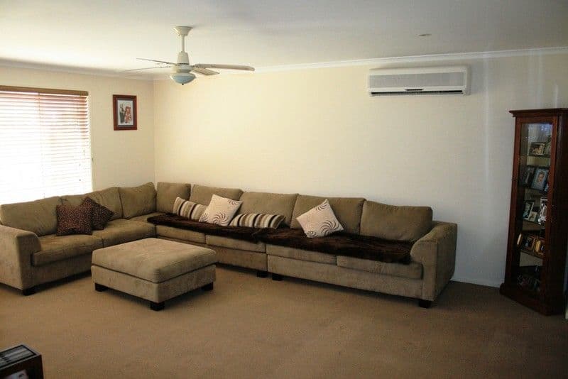 11 Lycette Street, BELMONT QLD 4153, Belmont - Thumbnail 3
