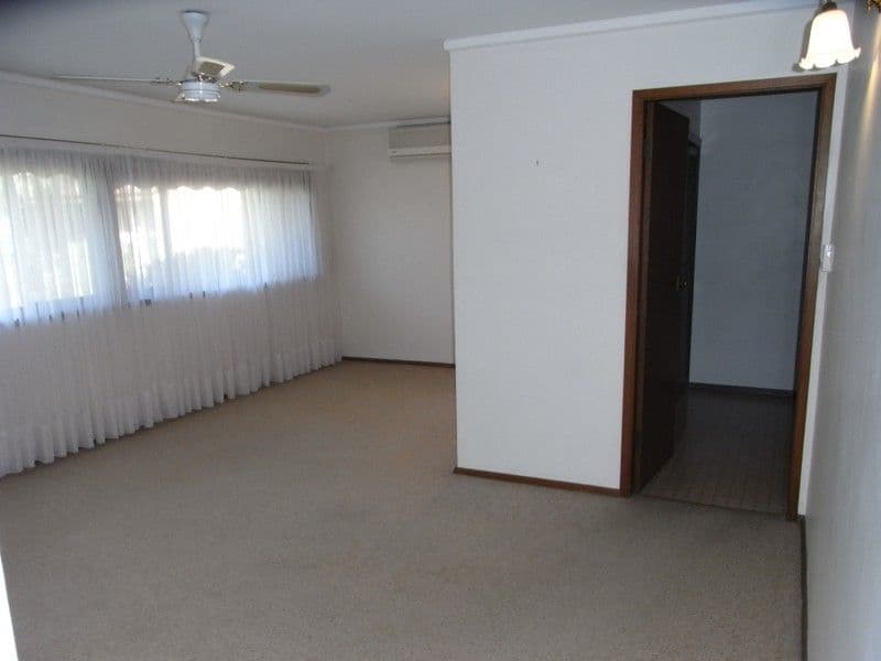 3 Dennis Place, BEVERLY HILLS NSW 2209, Beverly Hills - Thumbnail 2