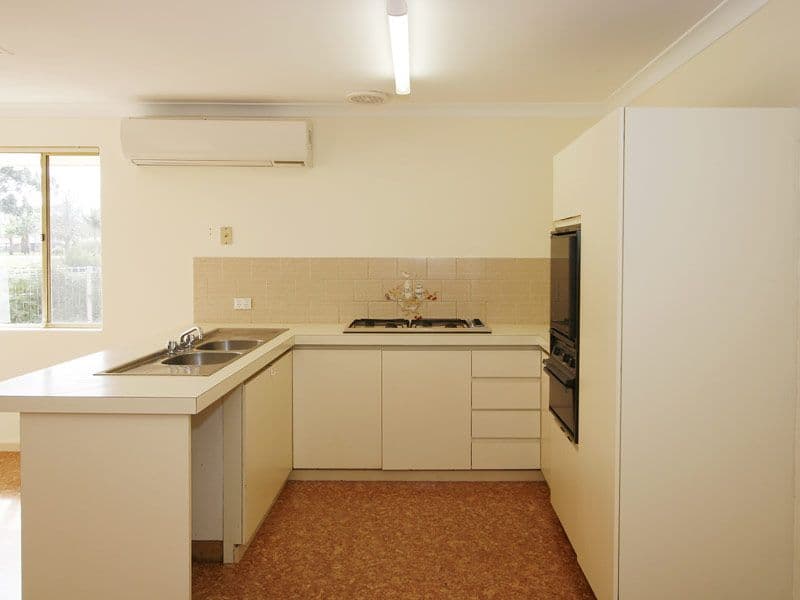 9 Juniper Close, BALLAJURA WA 6066, Ballajura - Thumbnail 3