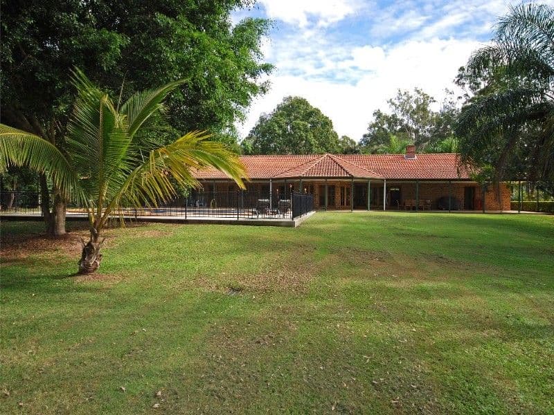 104 Idonia Street, BRIDGEMAN DOWNS QLD 4035, Bridgeman Downs - Thumbnail 2