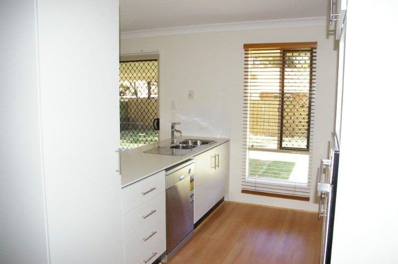30 Government Street, DECEPTION BAY QLD 4508, Deception Bay - Thumbnail 4