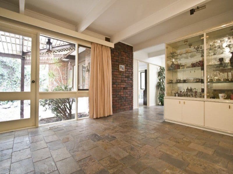 338 Yallambie Road, YALLAMBIE VIC 3085, Yallambie - Thumbnail 6