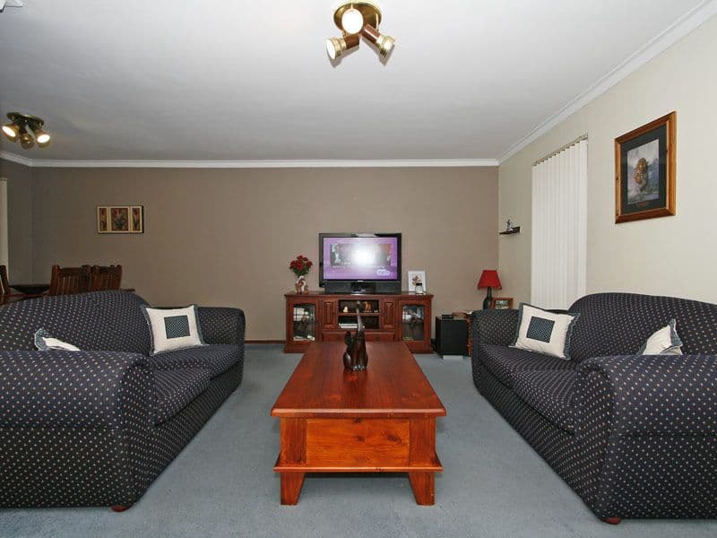 9 Inveraray Crescent, HAMERSLEY WA 6022, Hamersley - Thumbnail 3