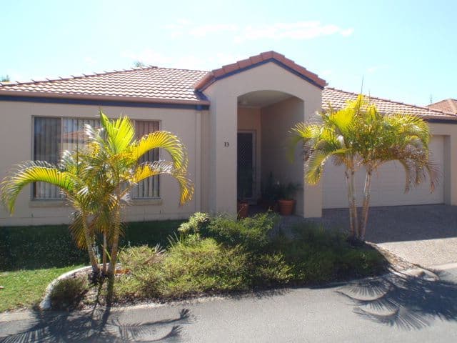 113 Arundel Drive, ARUNDEL QLD 4214, Arundel - Image 1