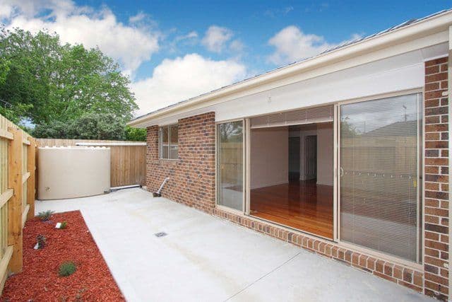 72 Lloyd Avenue, RESERVOIR VIC 3073, Reservoir - Thumbnail 5