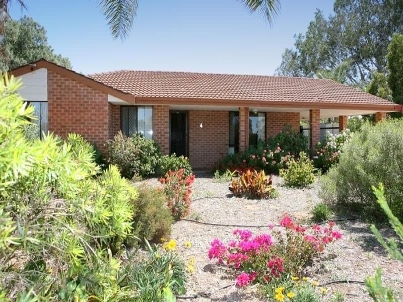 4 Anderson Street, WALKAWAY WA 6528, Walkaway - Image 1