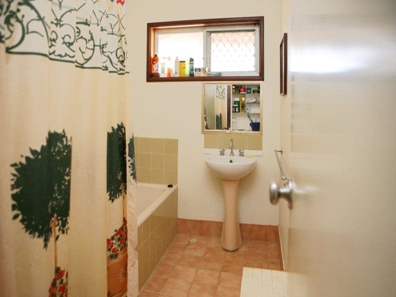 172 Outlook Drive, Esk, QLD, 4312, Esk - Thumbnail 5
