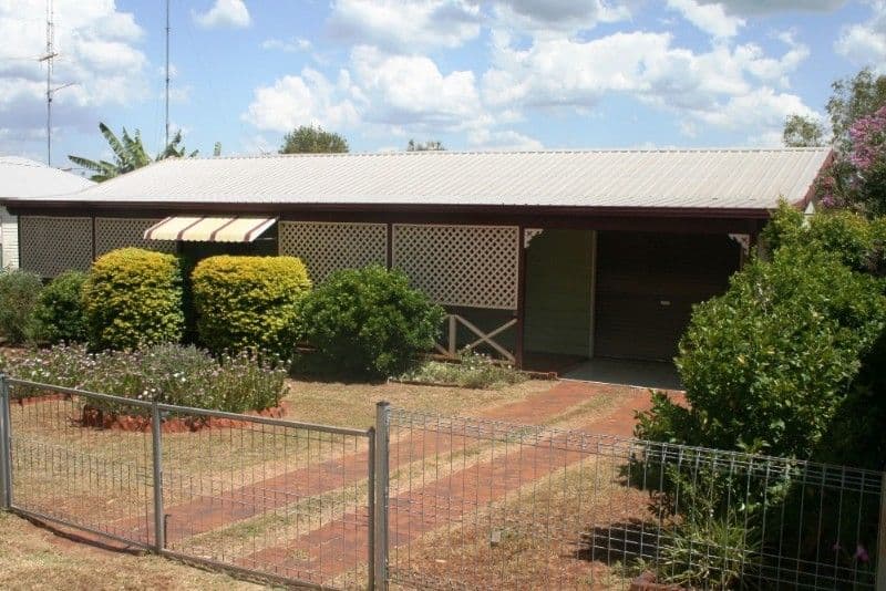 14 Davies Street, YARRAMAN QLD 4614, Yarraman - Thumbnail 2