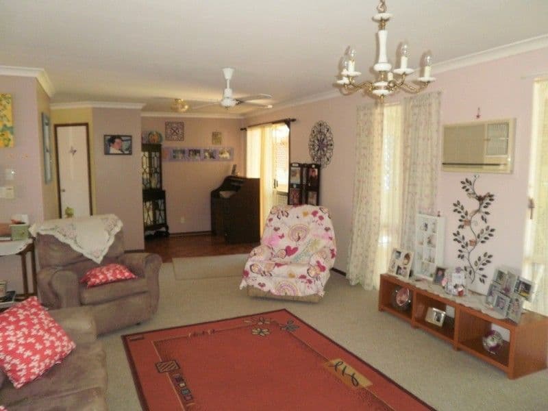 73 Sunnybanks Drive, STRATHALBYN WA 6530, Strathalbyn - Thumbnail 4