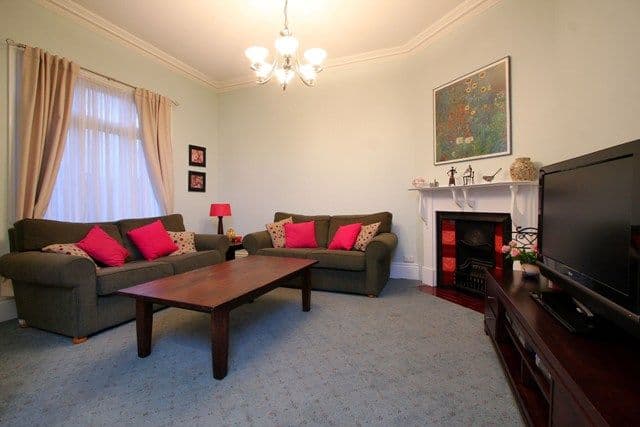 69 Cuthbert Road, Reservoir VIC 3073, Reservoir - Thumbnail 4