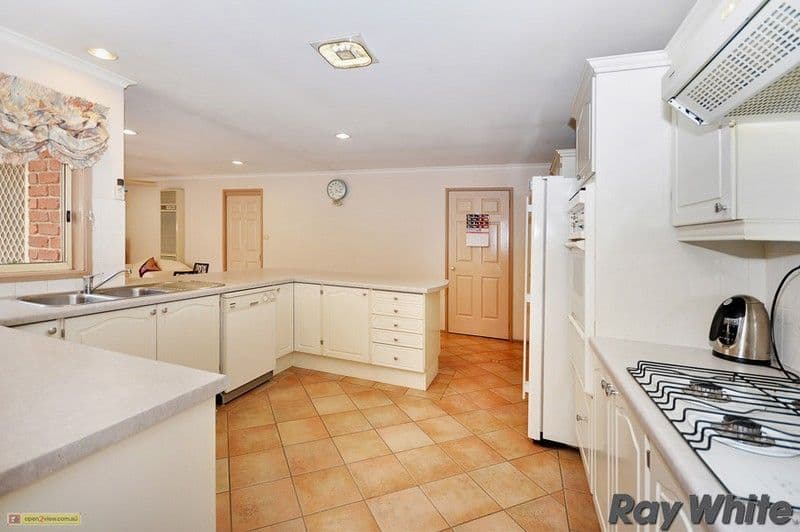 35 Kingscote Crescent, BONYTHON ACT 2905, Bonython - Thumbnail 3