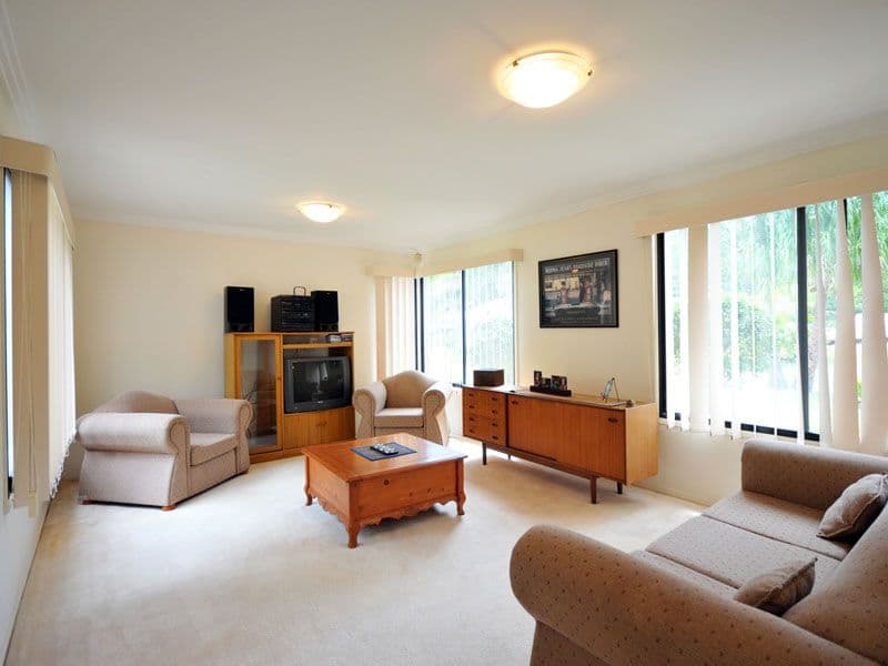 18 Breynia Court, ELANORA QLD 4221, Elanora - Thumbnail 7