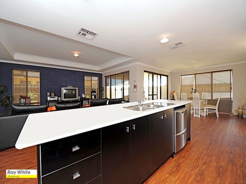 9 Dowlan Way, ELLENBROOK WA 6069, Ellenbrook - Thumbnail 6
