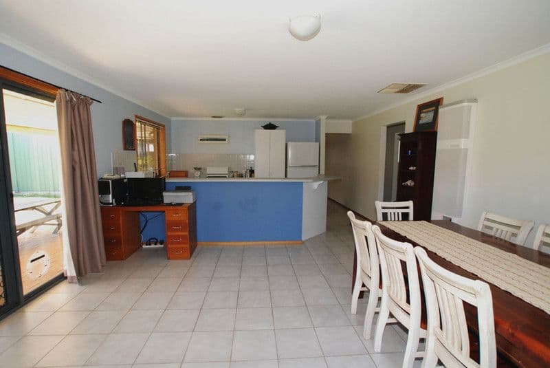 10 Cameron Road, ALDINGA BEACH SA 5173, Aldinga Beach - Thumbnail 4