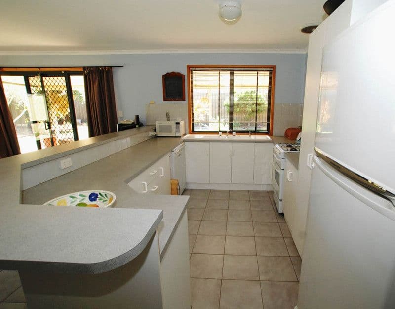 10 Cameron Road, ALDINGA BEACH SA 5173, Aldinga Beach - Thumbnail 5