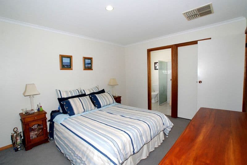 10 Cameron Road, ALDINGA BEACH SA 5173, Aldinga Beach - Thumbnail 6
