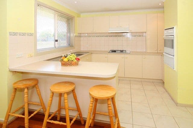 23 Nutwood Street, RESERVOIR VIC 3073, Reservoir - Thumbnail 2