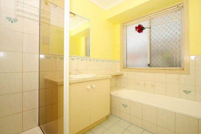 23 Nutwood Street, RESERVOIR VIC 3073, Reservoir - Thumbnail 4