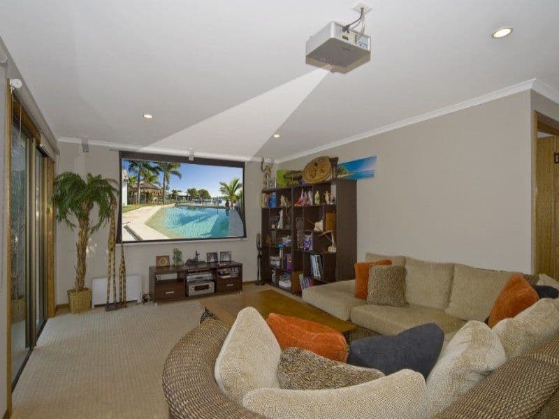 7 Jennifer Avenue, RUNAWAY BAY QLD 4216, Runaway Bay - Thumbnail 5