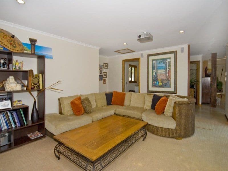 7 Jennifer Avenue, RUNAWAY BAY QLD 4216, Runaway Bay - Thumbnail 6