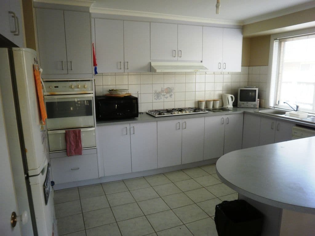 7 parade Court, SUNBURY VIC 3429, Sunbury - Thumbnail 3