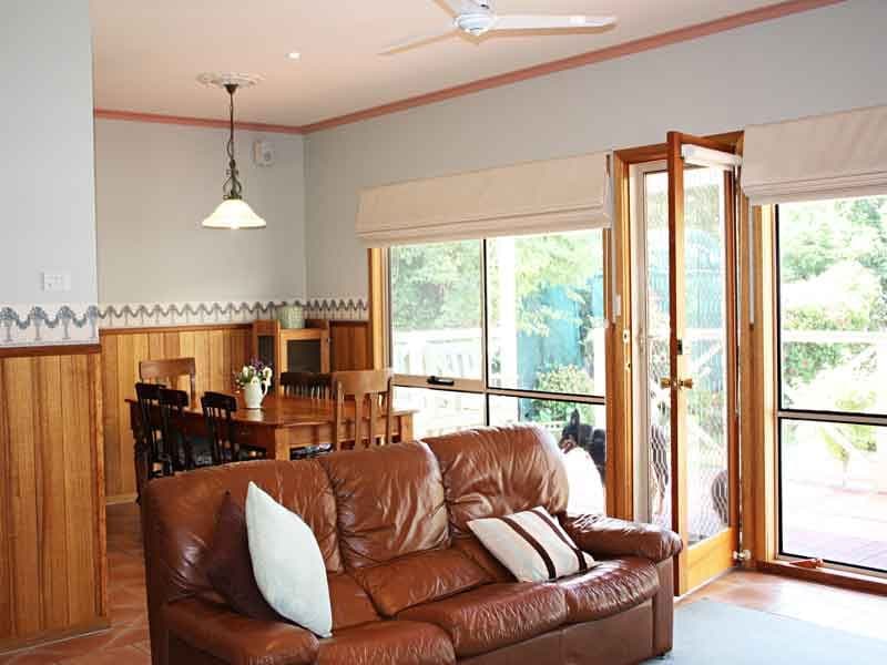10 Evelyn Street, MANIFOLD HEIGHTS VIC 3218, Manifold Heights - Thumbnail 4