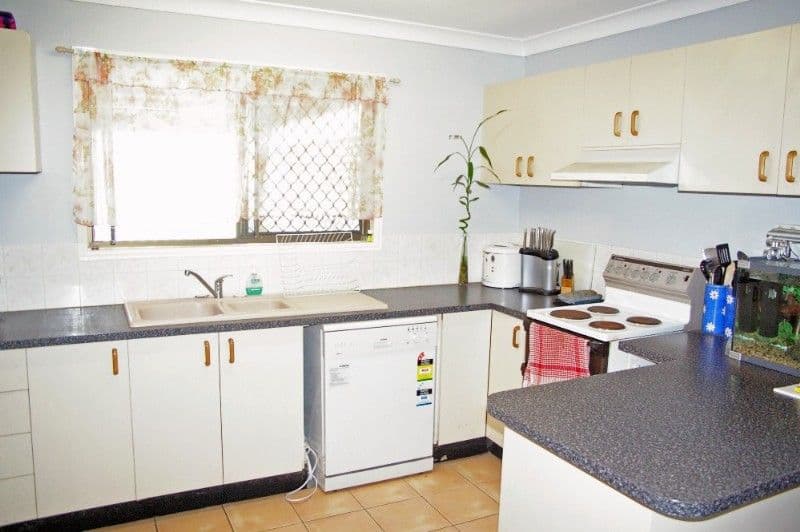 6 Prion Court, DECEPTION BAY QLD 4508, Deception Bay - Thumbnail 4