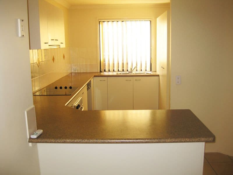 15 Etelka Way, ARUNDEL QLD 4214, Arundel - Thumbnail 4
