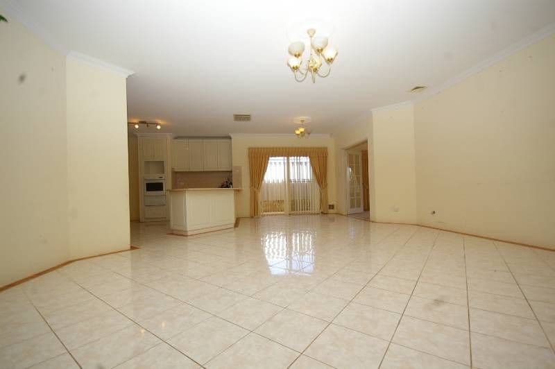 4 Donegal Lane, ALEXANDER HEIGHTS WA 6064, Alexander Heights - Thumbnail 3