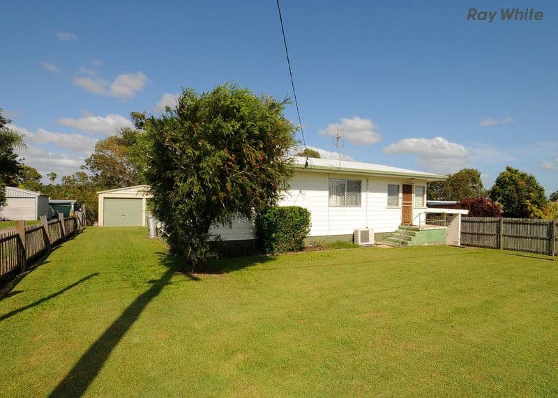 21 Urangan Street, Torquay QLD 4655, Torquay - Thumbnail 2