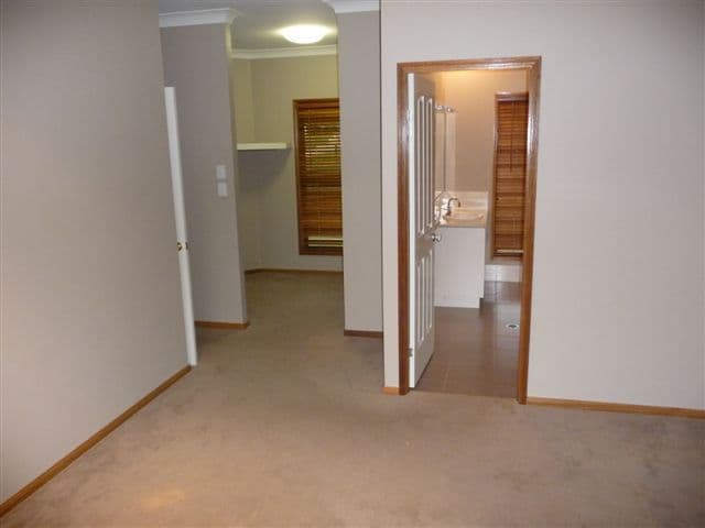5 Mercedes Drive, HIGHFIELDS QLD 4352, Highfields - Thumbnail 5