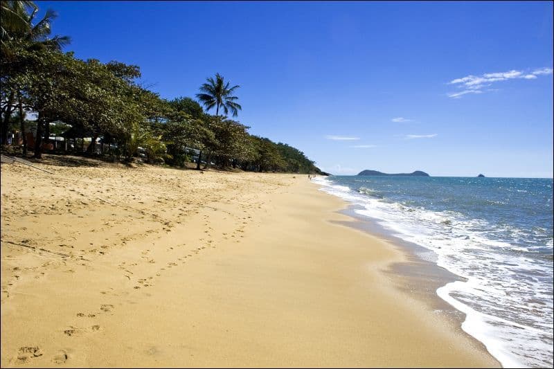 42 Moore Road, TRINITY BEACH QLD 4879, Trinity Beach - Thumbnail 3