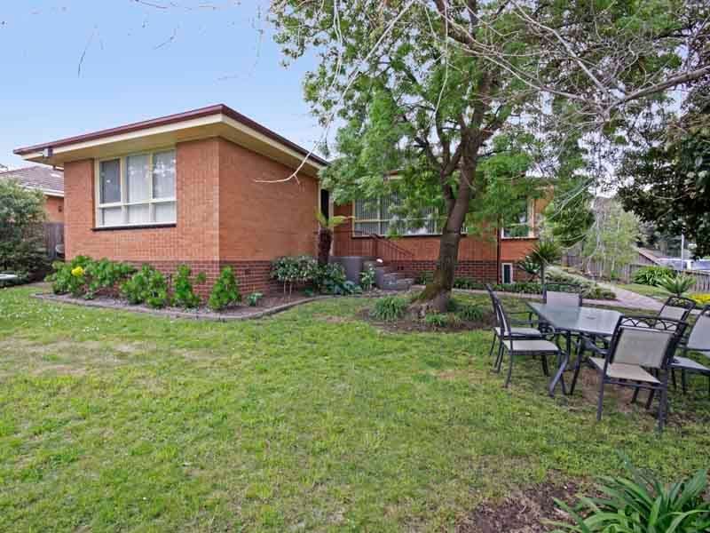 32 Lambhill Crescent, HIGHTON VIC 3216, Highton - Image 1