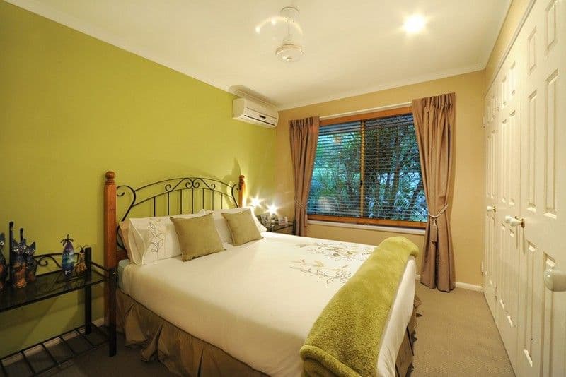 14 Catherine Crescent, JUBILEE POCKET QLD 4802, Jubilee Pocket - Thumbnail 8