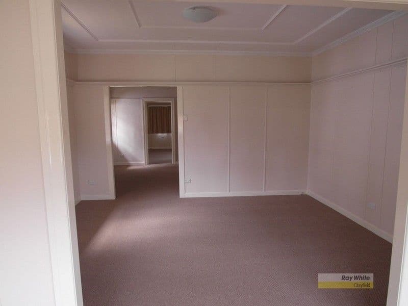 19 Sunny Avenue, WAVELL HEIGHTS QLD 4012, Wavell Heights - Thumbnail 6