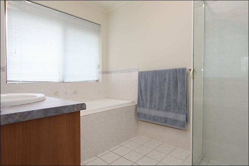 10  Rowe Circuit, WALKLEY HEIGHTS SA 5098, Walkley Heights - Thumbnail 7