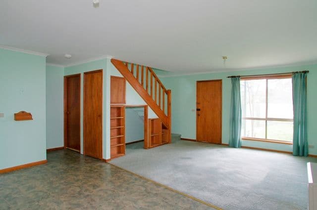 37  Seabeach Parade, NORTH SHORE VIC 3214, North Shore - Thumbnail 4