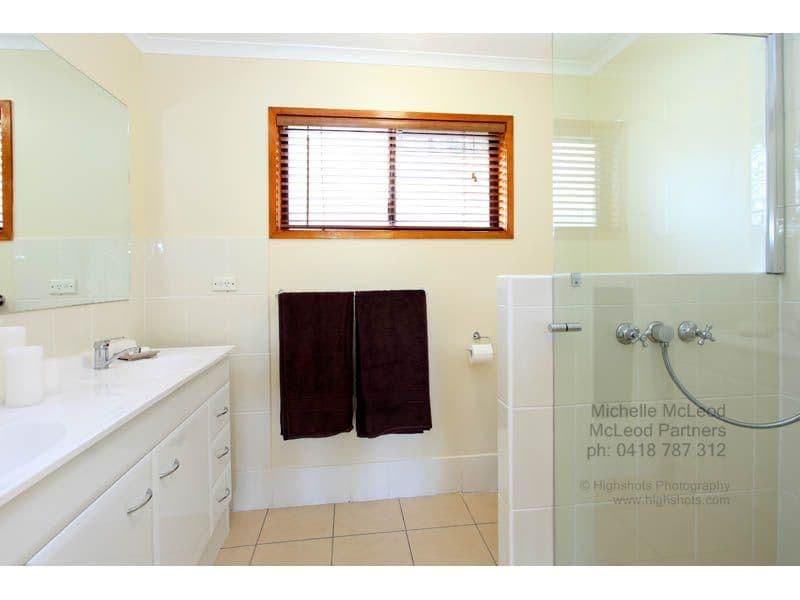 46 Halimah Street, CHAPEL HILL QLD 4069, Chapel Hill - Thumbnail 7