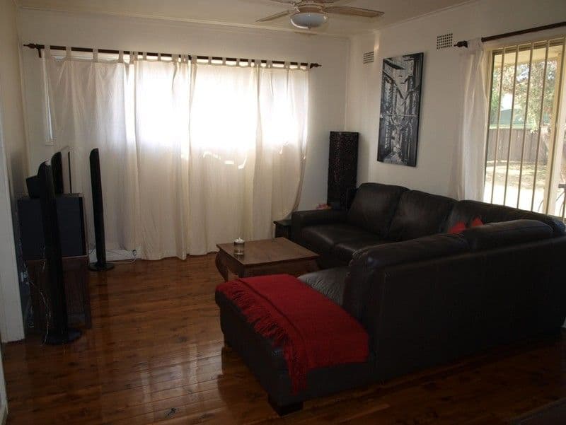 80 Bungaree Road, TOONGABBIE NSW 2146, Toongabbie - Thumbnail 2