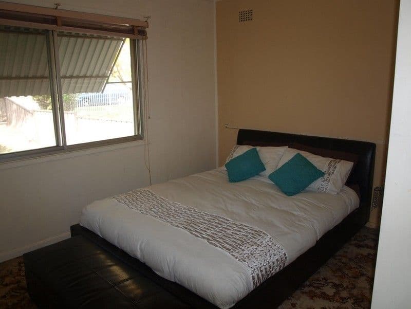 80 Bungaree Road, TOONGABBIE NSW 2146, Toongabbie - Thumbnail 4