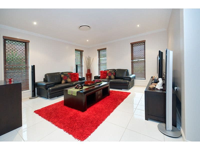 11 Laird Avenue, NORMAN GARDENS QLD 4701, Norman Gardens - Thumbnail 3