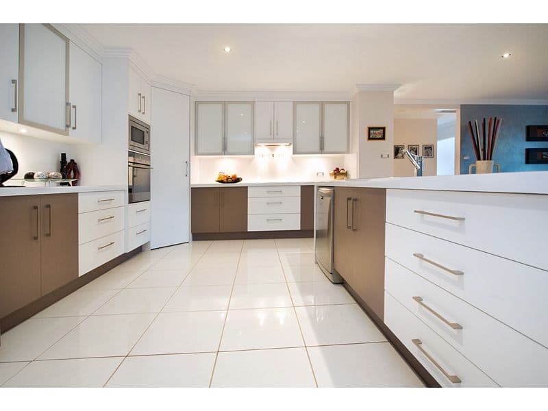 11 Laird Avenue, NORMAN GARDENS QLD 4701, Norman Gardens - Thumbnail 6
