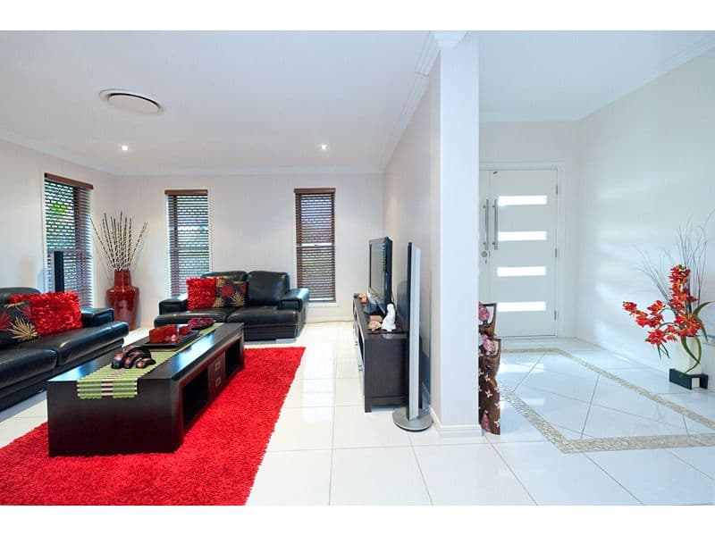 11 Laird Avenue, NORMAN GARDENS QLD 4701, Norman Gardens - Thumbnail 2