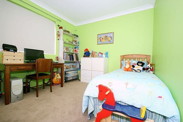 52 Denman Road, GEORGES HALL NSW 2198, Georges Hall - Thumbnail 8