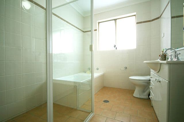 52 Denman Road, GEORGES HALL NSW 2198, Georges Hall - Thumbnail 5
