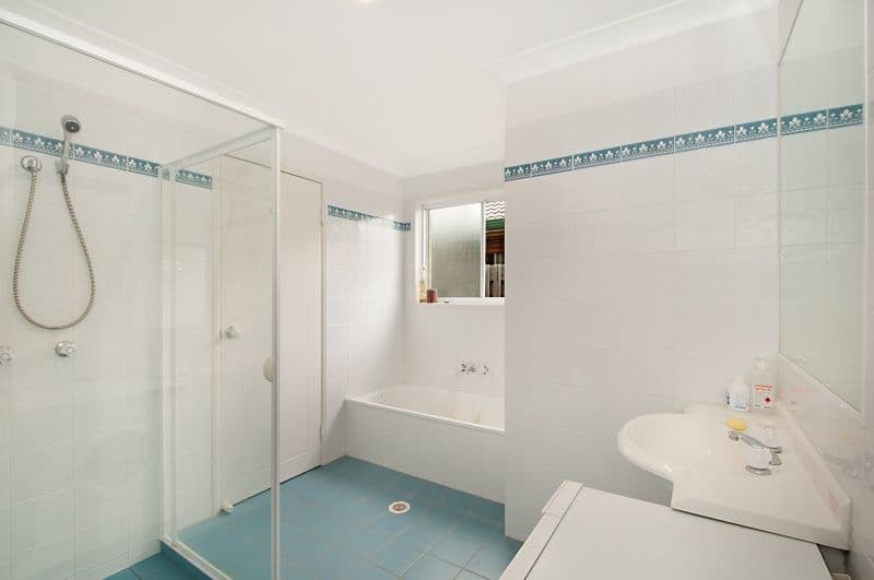 6 Kingarry Circuit, MERRIMAC QLD 4226, Merrimac - Thumbnail 5