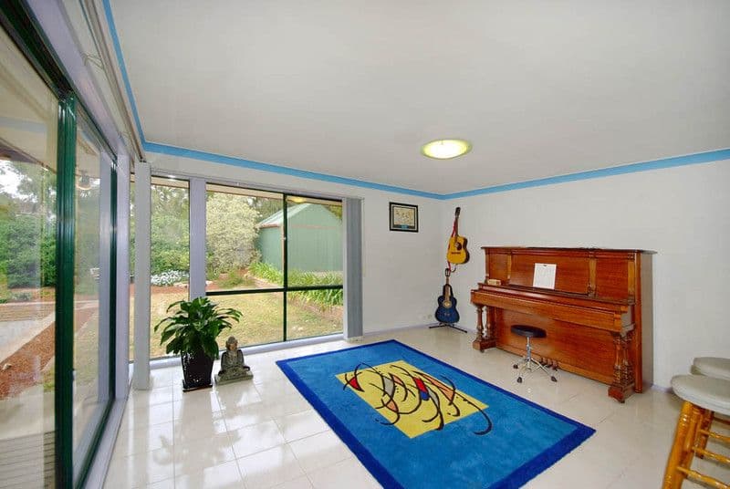 22 Longacres Road, YALLAMBIE VIC 3085, Yallambie - Thumbnail 5