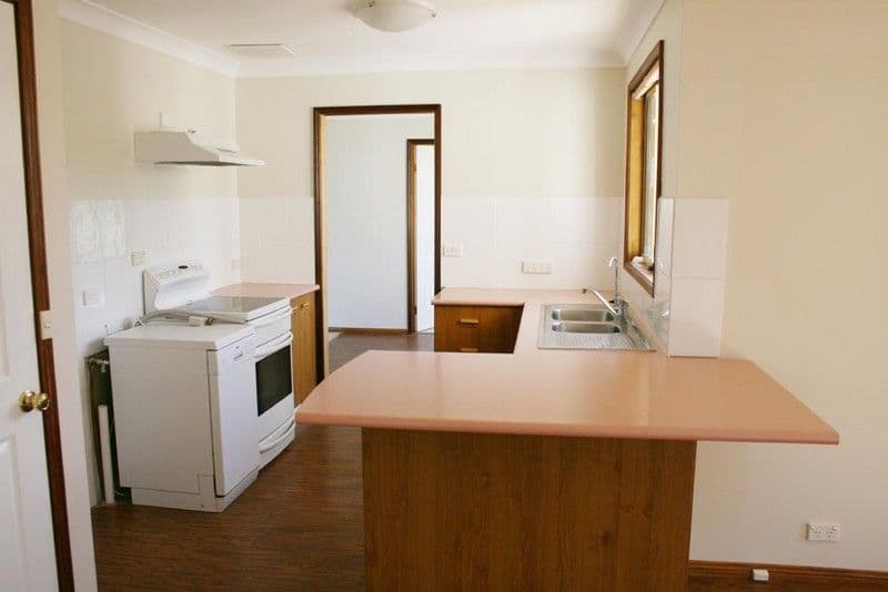 43 O'Brien Street, YASS NSW 2582, Yass - Thumbnail 3