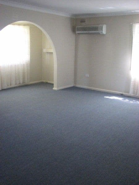 19 Gloucester Street, FORBES NSW 2871, Forbes - Thumbnail 3