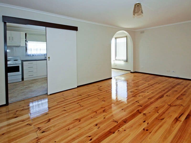 7 Grevillea Avenue, CORIO VIC 3214, Corio - Thumbnail 2